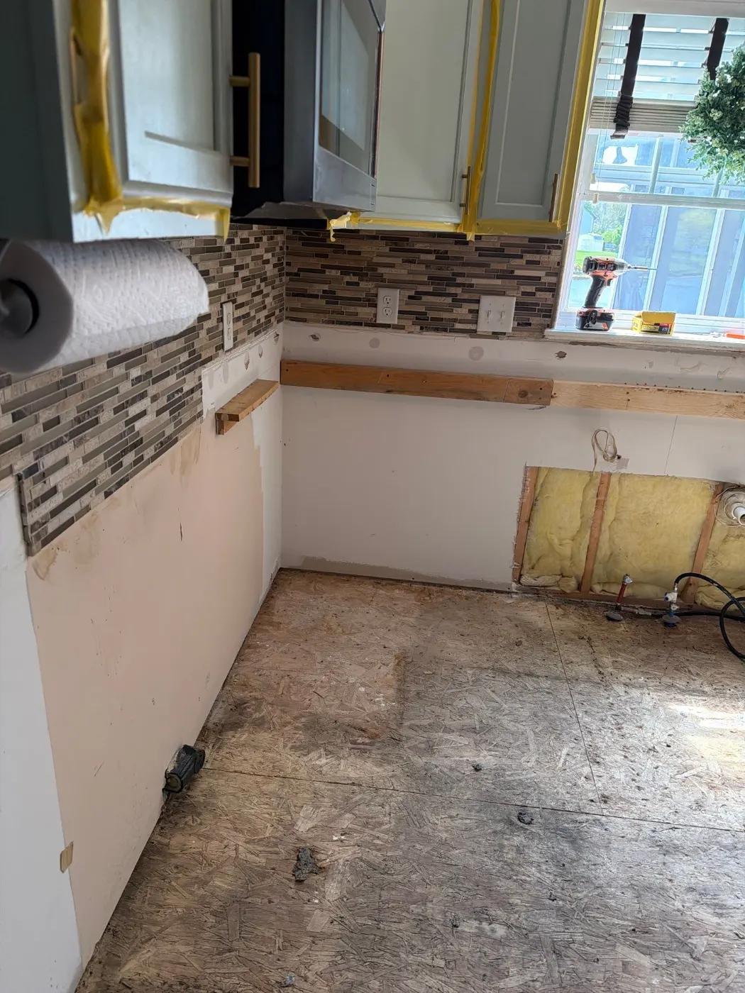 Containment setup for mold remediation in Castleton home