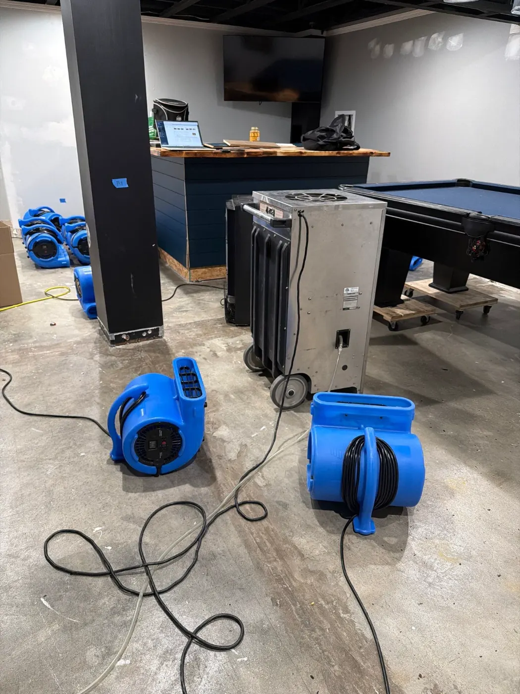 After-hours dry-out at Castleton commercial property